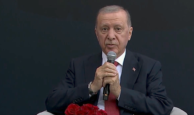 Erdoğan: Gençlerle kucaklaşmaya, gençlerle yoldaşlık etmeye devam edeceğiz