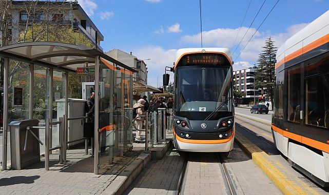 Eskişehir’de ‘Bas Geç’ öğrenci abonmanından 65 bin 670 öğrenci yararlanıyor
