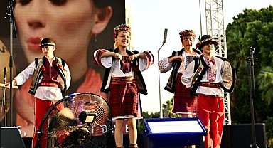 Farklı kültürler Muratpaşa’da aynı meydanda buluşuyor