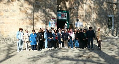 Gemlikliler Bursa’nın tarihi mekanlarını keşfediyor