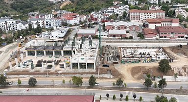 Gölcük’te çok amaçlı spor kompleksi ve kapalı yüzme havuzu inşa ediliyor