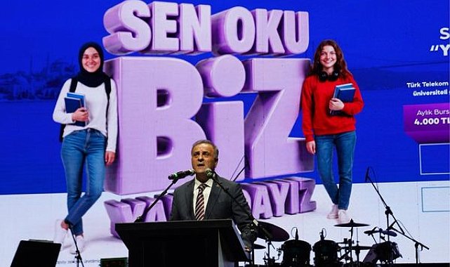 Harbiye’de üniversiteli genç kadınlar için dayanışma konseri
