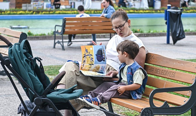 İZKİTAP’ta edebiyat ve kitap buluşmaları sürüyor