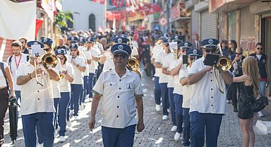 İzmir’de 9 Eylül için Zafer Yürüyüşü düzenlendi