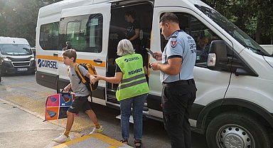 İzmir’de okul servislerine yönelik denetimler artırıldı