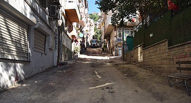 İzmit Belediyesi, Yukarı Pazar Caddesi’ni yeniliyor