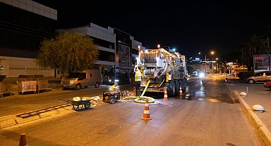 İZSU’dan 13 kilometrelik atık su hattında temizlik ve güçlendirme çalışması