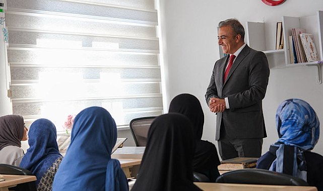 Karaman Valisi Çiçek, Kur’an kursu öğrencileriyle bir araya geldi
