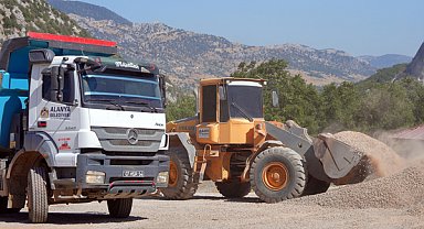 Karapınar’da 6,5 kilometrelik yol asfaltlanıyor
