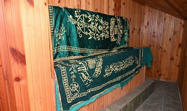 Kasab-ı Cömert Ahmet Efendi Türbesi bakımdan geçiriliyor