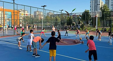 Kayapınar Belediyesi yaz spor kurslarında 20 bin 90 öğrenciyi sporla buluşturdu