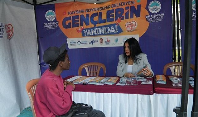 Kayseri Büyükşehirden üniversite öğrencilerine “şehre hoş geldiniz” desteği