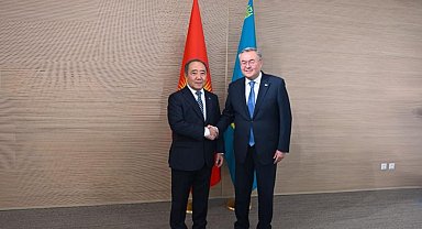 Kazakistan Dışişleri Bakanı Tileuberdi, Kırgızistan Büyükelçisi Bazarbaev’i kabul etti