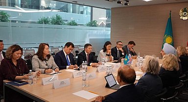 Kazakistan ve Birleşik Krallık, parlamentolar arası iş birliğini ele aldı