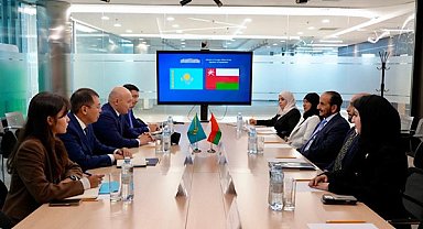 Kazakistan ve Umman, ekonomik ve yatırım iş birliğini görüştü