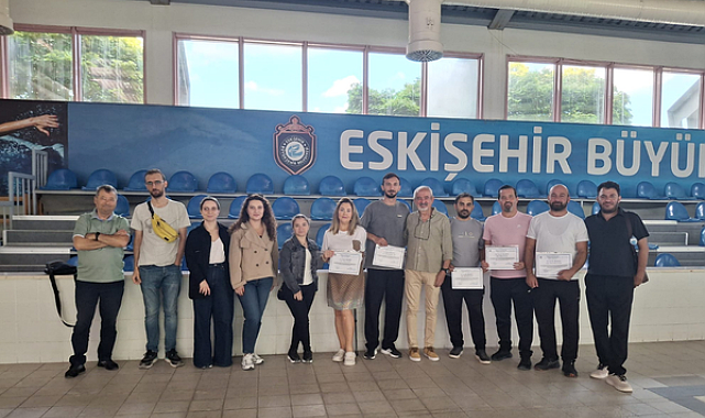 Kentpark Kapalı Yüzme Havuzu’nda havuz suyu güvenliği eğitimi yapıldı