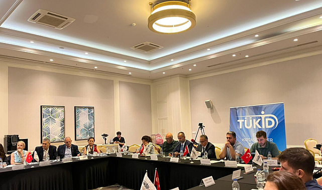 Kırtasiye sektörünün gündemi çalıştayda ele alındı