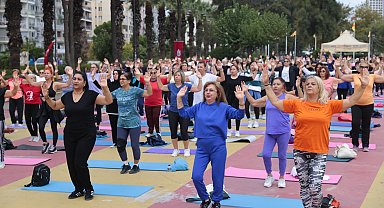 Konaklılar güne yoga, aerodans ve pilatesle başladı