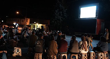 Konuralp Antik Kenti, açık hava sinema akşamına ev sahipliği yaptı