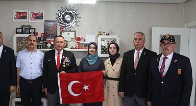 Konya Büyükşehir Belediyesi gazileri evlerinde ziyaret etti