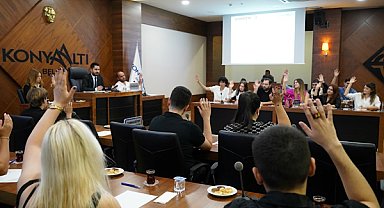 Konyaaltı Belediyesi Gençlik Meclisi Eylül ayı toplantısını gerçekleştirdi