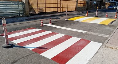 Konyaaltı’nda kasisler yeniden boyanarak görünür hale getiriliyor