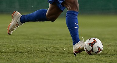 Kurtulmuş ve Vali Gül, Fenerbahçe-Roma maçını tribünden izledi