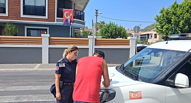 Marmaris'te çöp konteyneri yanına moloz döken kişiye ceza