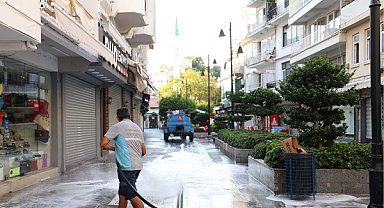 Marmaris’te Sevgi Yolu’nda temizlik çalışması
