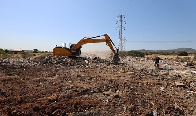 Menderes’te çöp ve moloz yığınları temizlendi
