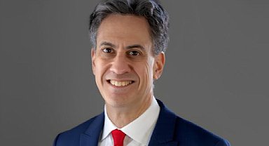 Miliband: NATO güvenliğimizin temel taşı olmaya devam ediyor
