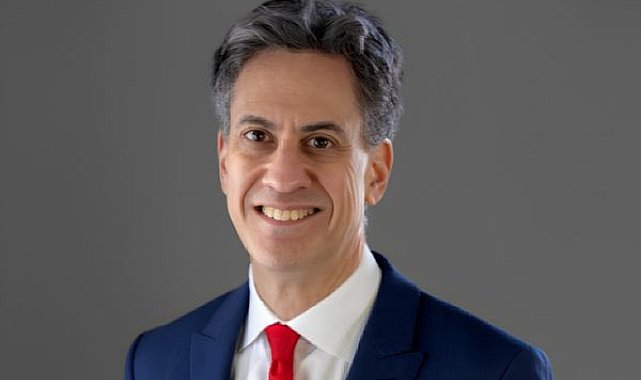 Miliband: NATO güvenliğimizin temel taşı olmaya devam ediyor