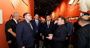 Nazım Hikmet sergisi İzmir’de açıldı