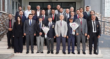 Orhangazi'de Gaziler Günü kapsamında öğrencilerle gaziler bir araya geldi
