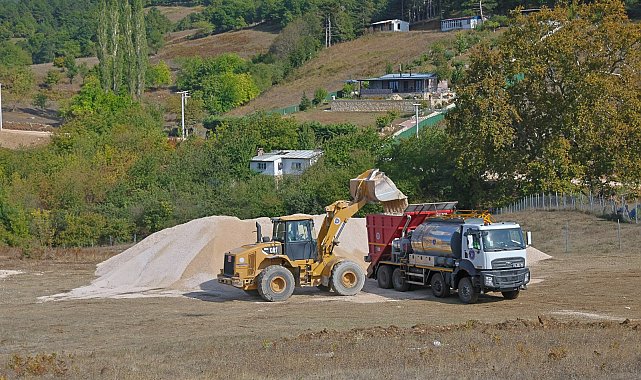 Osmangazi’nin 3 mahallesinde 15 kilometrelik yol yenileniyor