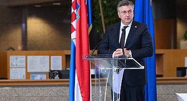 Plenkovic: Hırvat halkı için projeleri desteklemeye devam edeceğiz