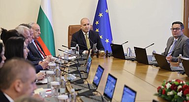 Radev: Kumar reklamlarına neredeyse tam bir yasak getiriyoruz