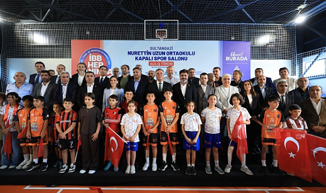 Sultangazi’de okulun kapalı spor salonu yenilendi
