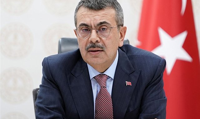 Tekin Türkiye’nin eğitimdeki ilerlemesine dikkat çekti