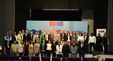Trabzon’da Sivil Katılım Zirvesi düzenlendi