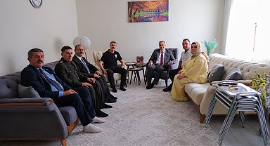 Vali Çiçek, gazi Bayram Ali Koşar'ı ziyaret etti