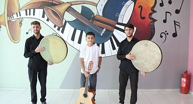 Van Büyükşehir Belediyesi Konservatuvarına 394 başvuru