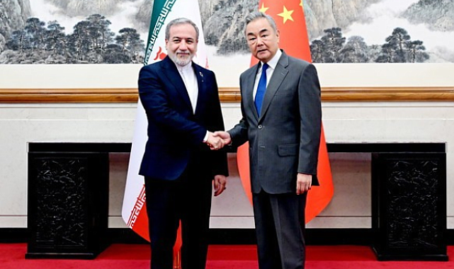 Wang Yi, İranlı mevkidaşı Arakçi görüştü
