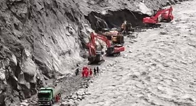 Xizang’da heyelanda hayatını kaybedenleri anma töreni düzenlendi
