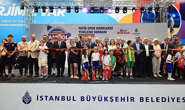 Yenilenen İBB Fatih Spor Kompleksi hizmete açıldı