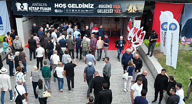 16. Antalya Kitap Fuarı kapılarını açtı