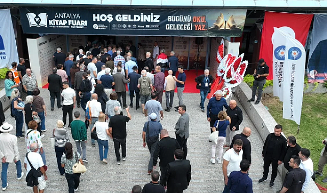 16. Antalya Kitap Fuarı kapılarını açtı