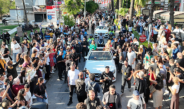 63. Uluslararası Antalya Altın Portakal Film Festivali geleneksel kortejle başladı