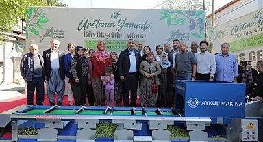 Adana Büyükşehir Belediyesinden Karaisalı’daki zeytin üreticilerine makine desteği