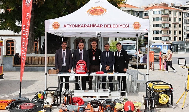 Afyon Zafer Meydanı'nda Afet Farkındalık Standı Kuruldu